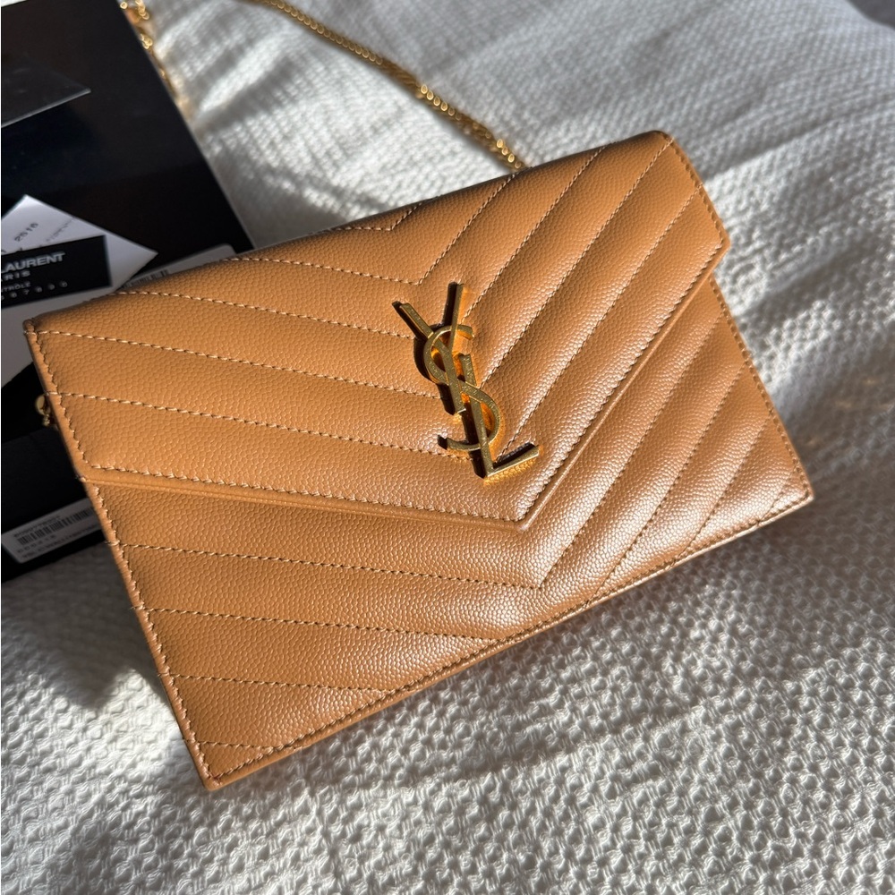 YSL CASSANDRE ENVELOPE CHAIN WALLET - Picture 10 of 11